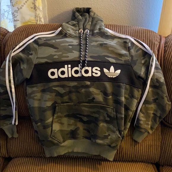 adidas sweater camo